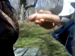 Pelaaja katsella porno kanavat pornotähti puhaltaa itse, ja sitten se