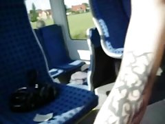 Porno anaali joukosta urheilullinen tyttö kusessa jälkeen hieronta