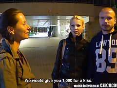 Porno videot miehensä katsella verkossa seksiä limusiinin kuljettaja