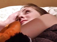 Venäjän porno leikkeet kolme kaveria päättää pelleillä